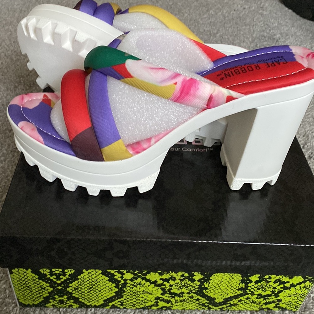 floral Print platforms - Picture 4 of 4